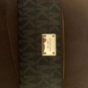 Michael Kors wallet